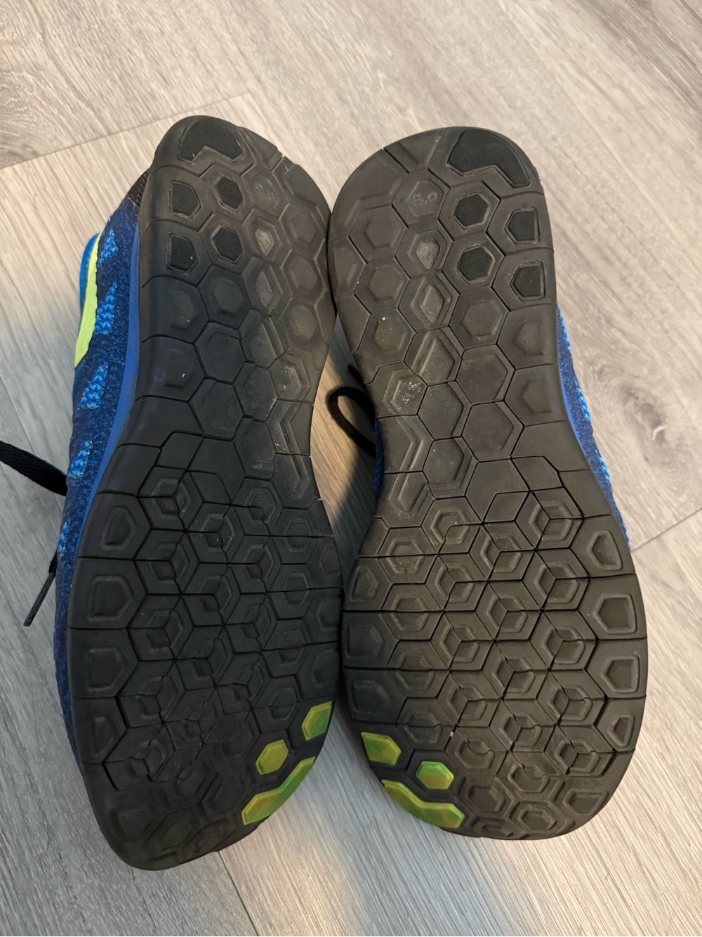 EUC Nike Free Run Royal Blue, Black & Neon Yellow Shoes Mens Size 8 - Picture 7 of 7